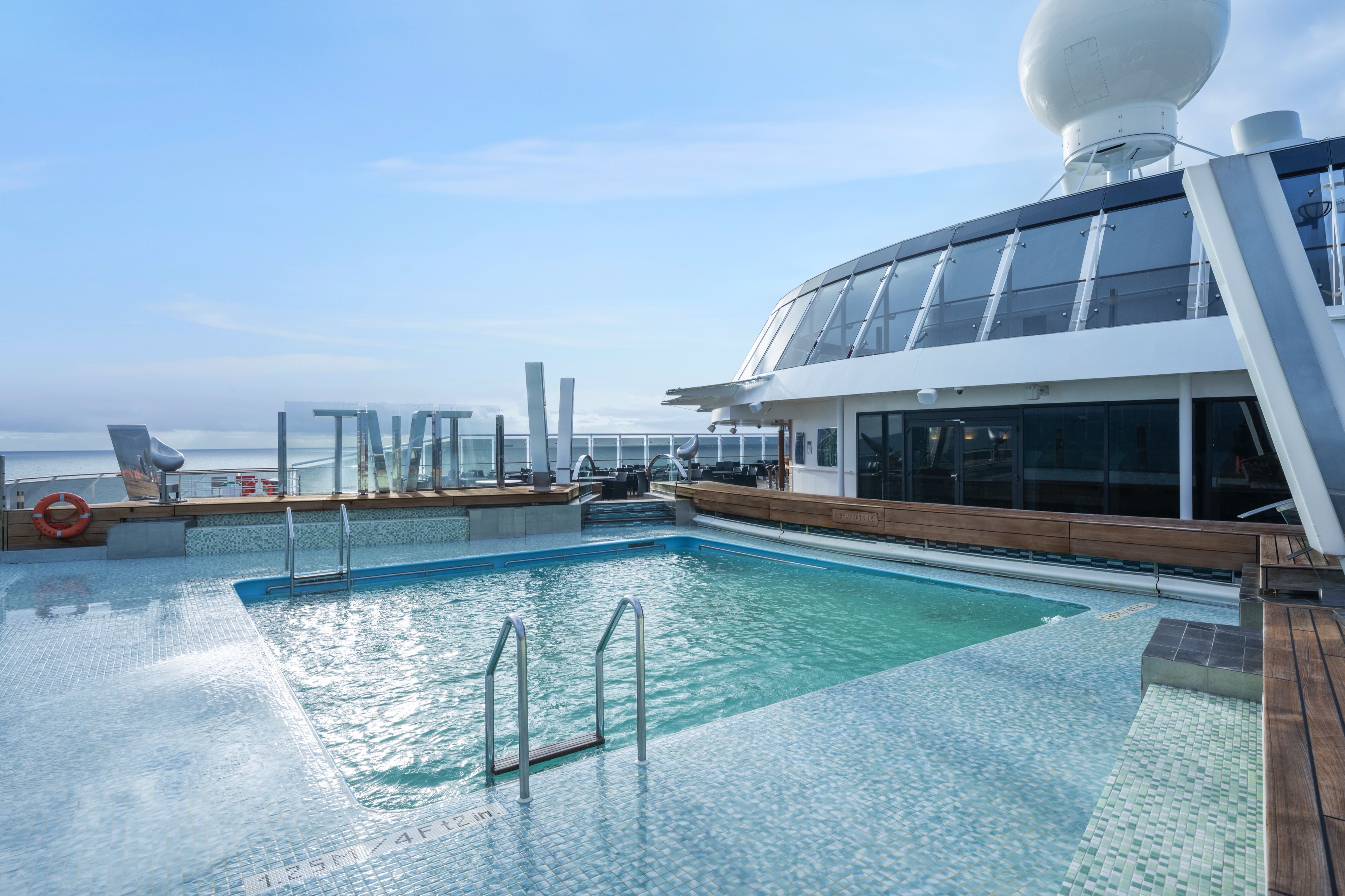The Garden Pool & Bar